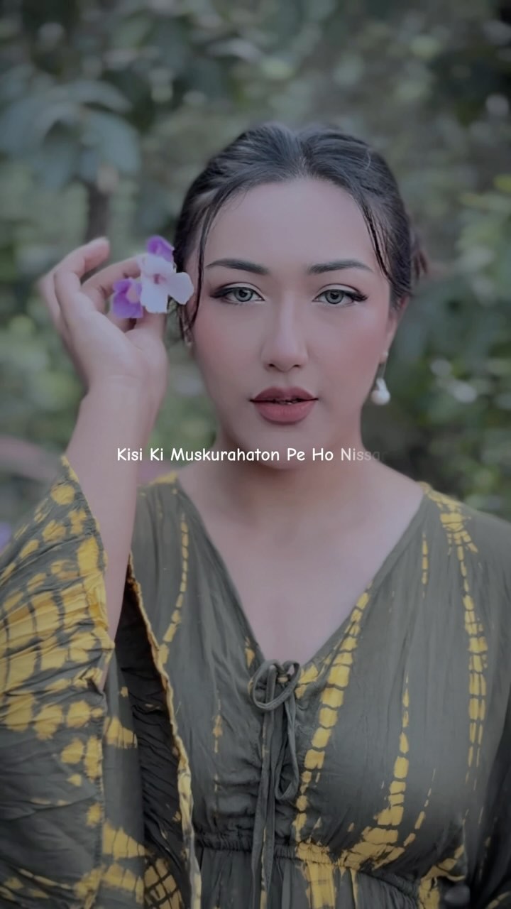 PARI - Editorial Elegance